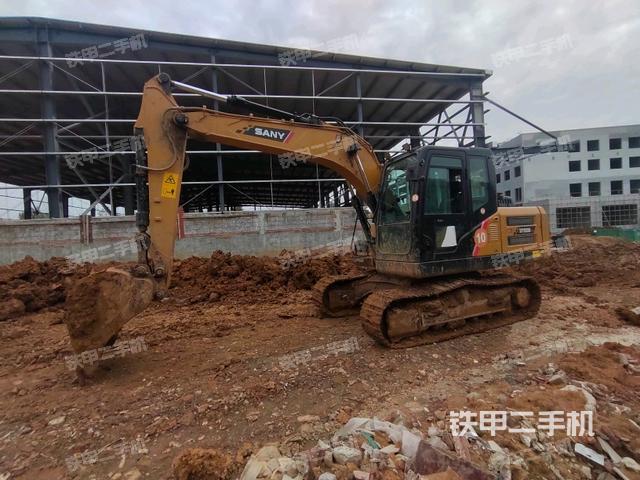 三一重工SY125C挖掘机