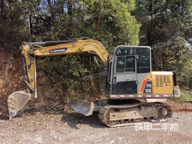 雷沃重工FR80E挖掘机