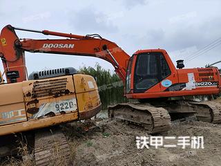 江苏-常州市二手斗山DH220LC-7挖掘机实拍照片