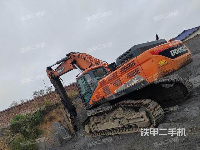 斗山DX500LC-9C挖掘机
