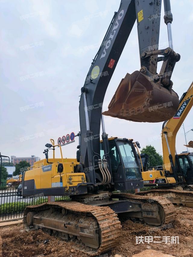 沃尔沃EC350D挖掘机