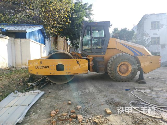 龙工LG526A9压路机