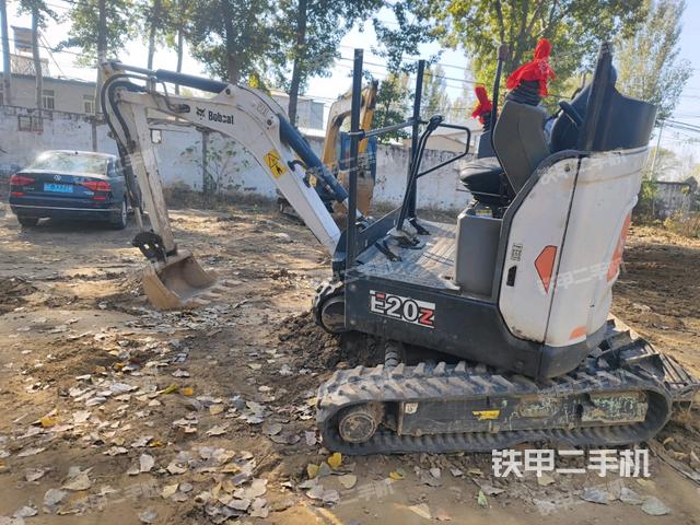 山猫E20挖掘机