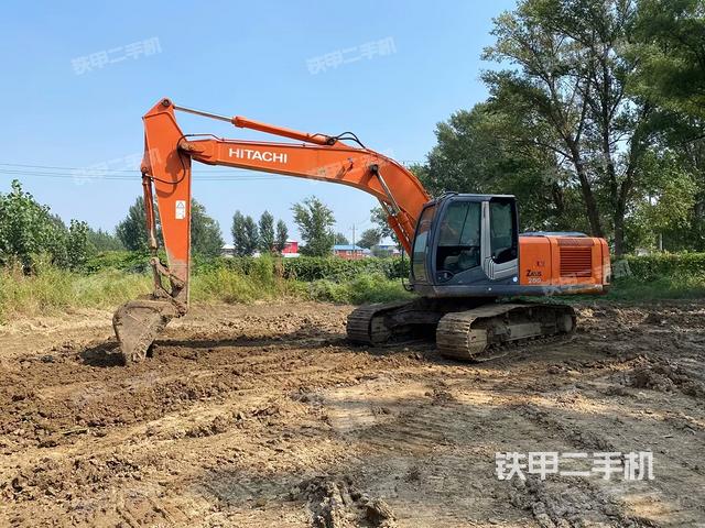 日立ZX200-3挖掘机