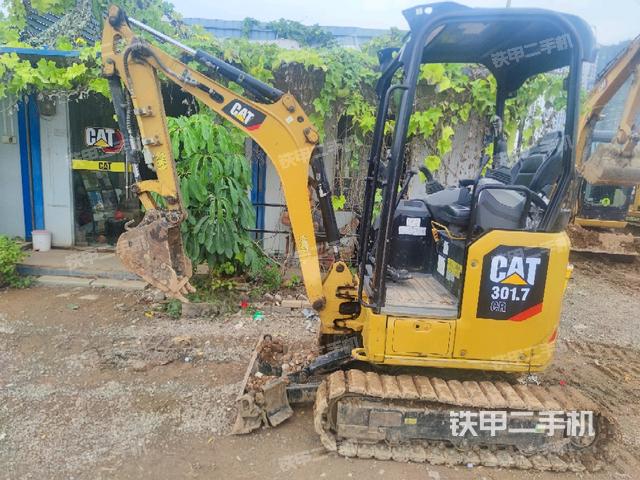 卡特彼勒CAT®301.7 CR 微型液压挖掘机