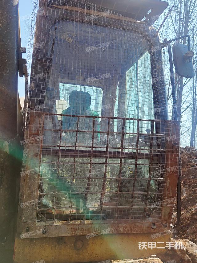 駕駛室整體（整機(jī)外觀）