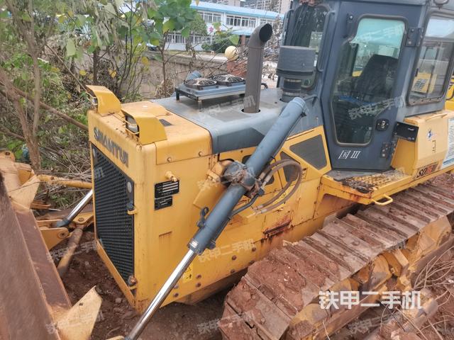 山推SD16PLUS推土机