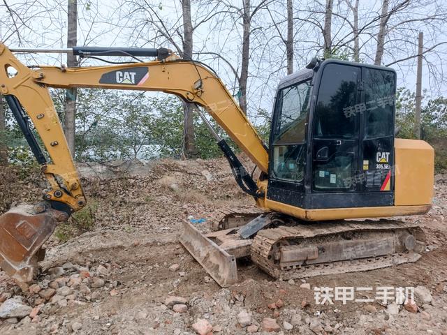卡特彼勒CAT®305.5E2 小型液压挖掘机