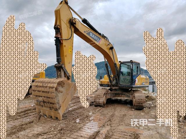 三一重工SY335H挖掘机