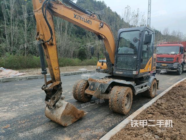 新源XYC70W挖掘机