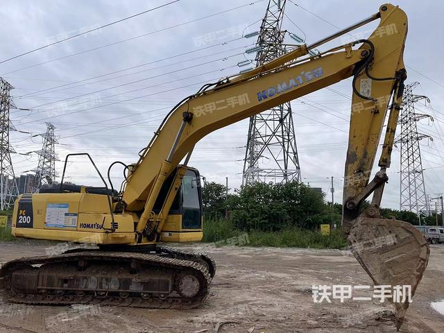 小松PC200-8挖掘机