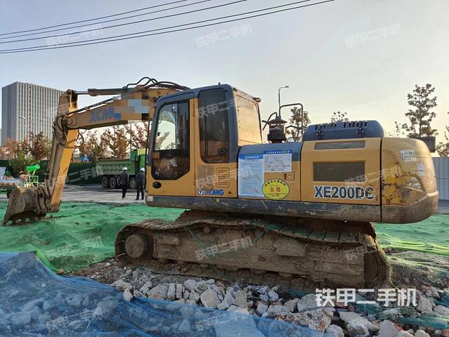 徐工XE200DC挖掘机