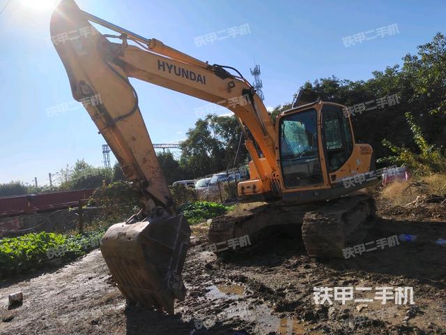 现代R150LC-9挖掘机
