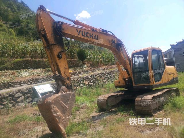 玉柴YC135-8挖掘机