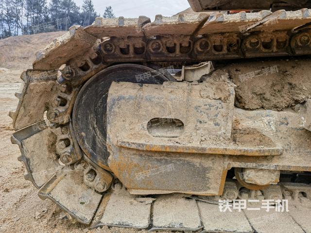 左導向輪(行走機構) 左導向輪(行走機構)