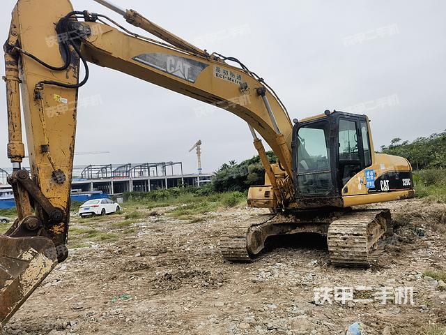 卡特彼勒320C挖掘机