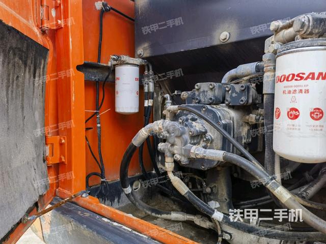 液壓泵室(大件艙室) 液壓泵室(大件艙室)