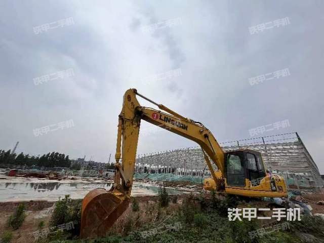 领冠CE230-10挖掘机