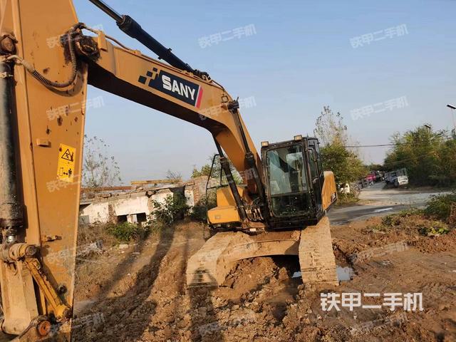 三一重工SY205C挖掘机