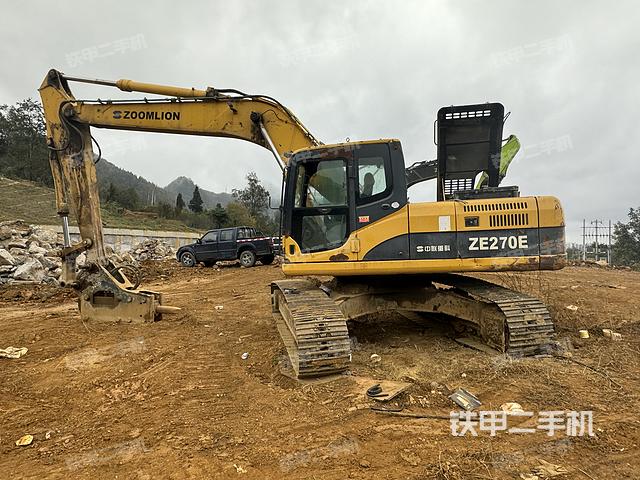 中联重科ZE260E挖掘机