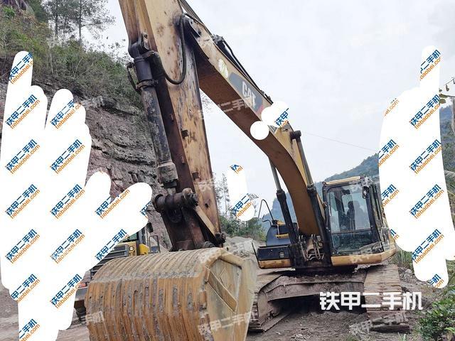 卡特彼勒330D2L液压挖掘机