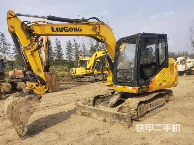 柳工CLG9075E挖掘机