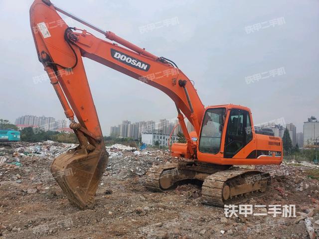 斗山DH215-9E挖掘机