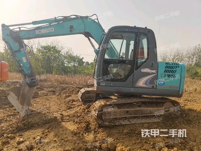 神钢SK75-8挖掘机