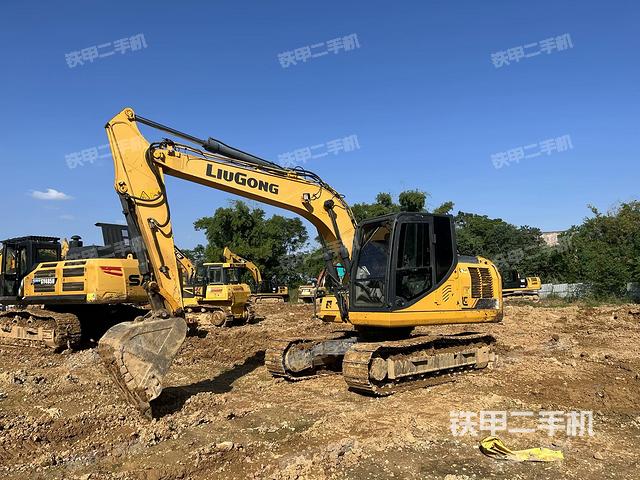 柳工CLG915E挖掘机