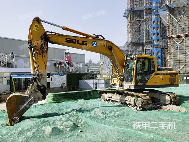 山东临工E6210F挖掘机