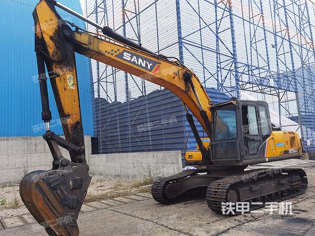 三一重工SY215C挖掘机