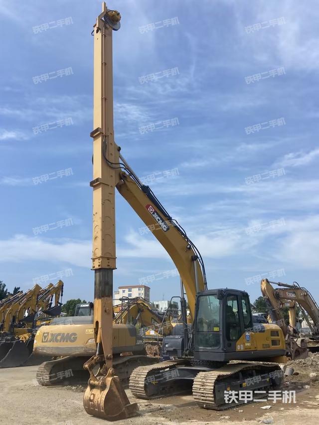 徐工XE205DA挖掘机