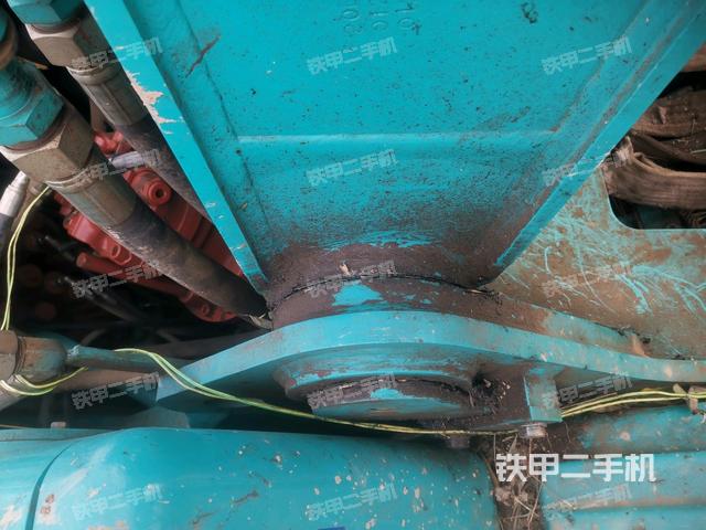 大臂根部 斜视(工作和回转装置) 大臂根部 斜视(工作和回转装置)