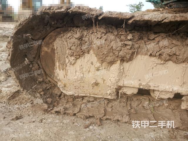 左导向轮(行走机构) 左导向轮(行走机构)