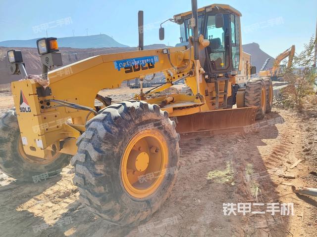 山东临工G9180平地机
