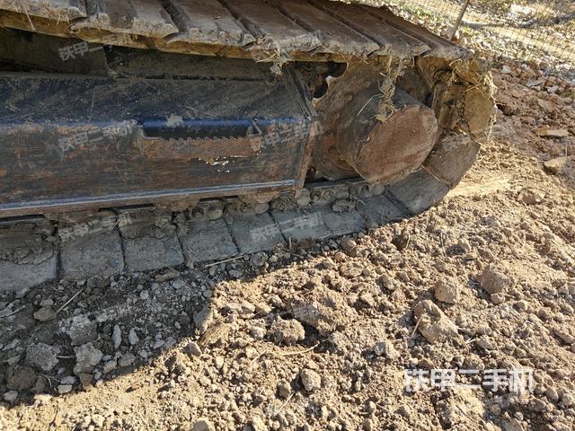 右驱动轮（行走机构）