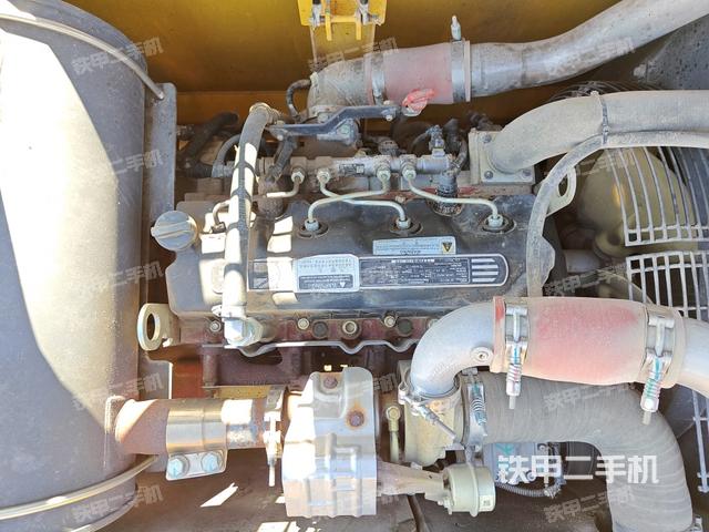 发动机室（上车部件）