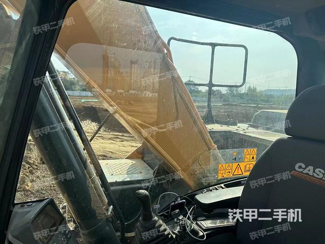 驾驶室整体（整机外观）