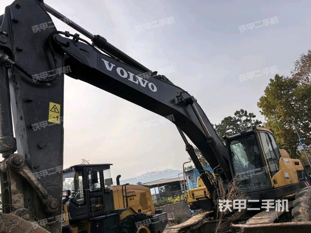 沃尔沃EC350D挖掘机