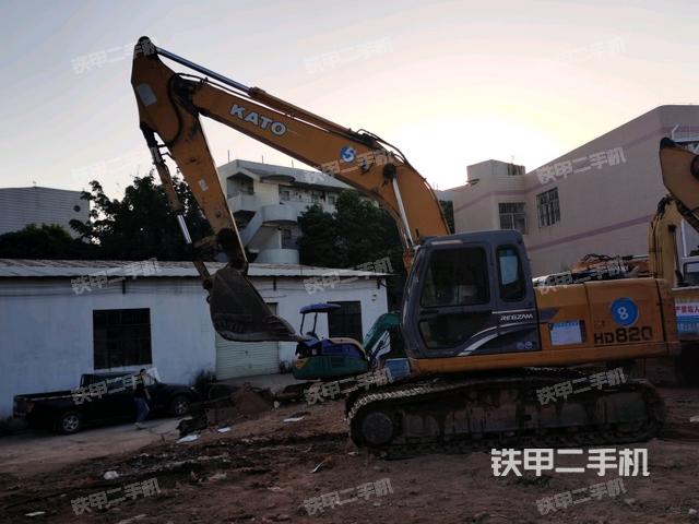 加藤HD820V挖掘机