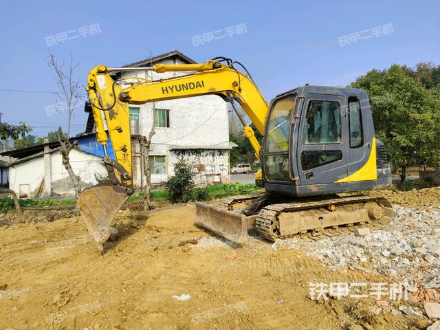 现代R80-7挖掘机