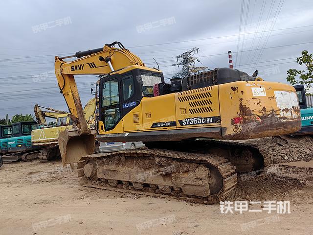 三一重工SY305C挖掘机
