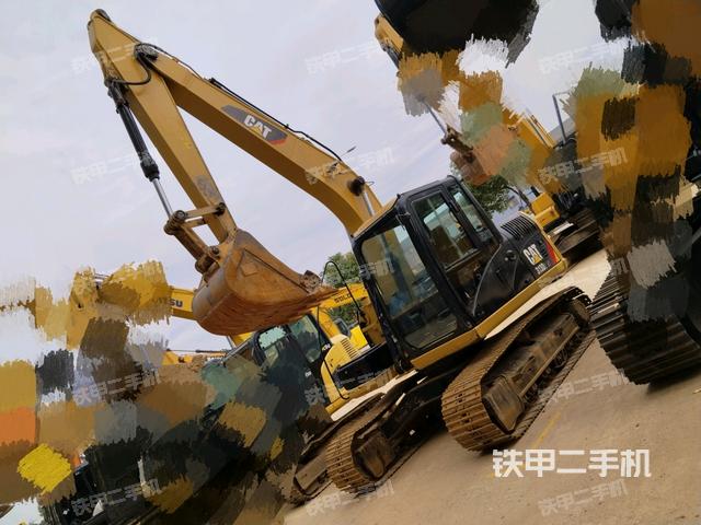 卡特彼勒313D2小型液压挖掘机