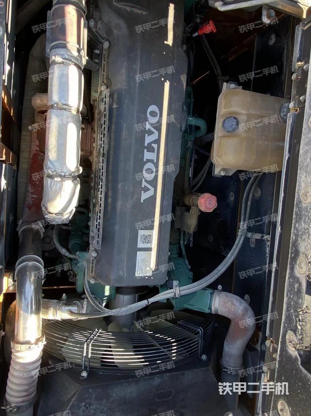 发动机整体俯视（整机外观）