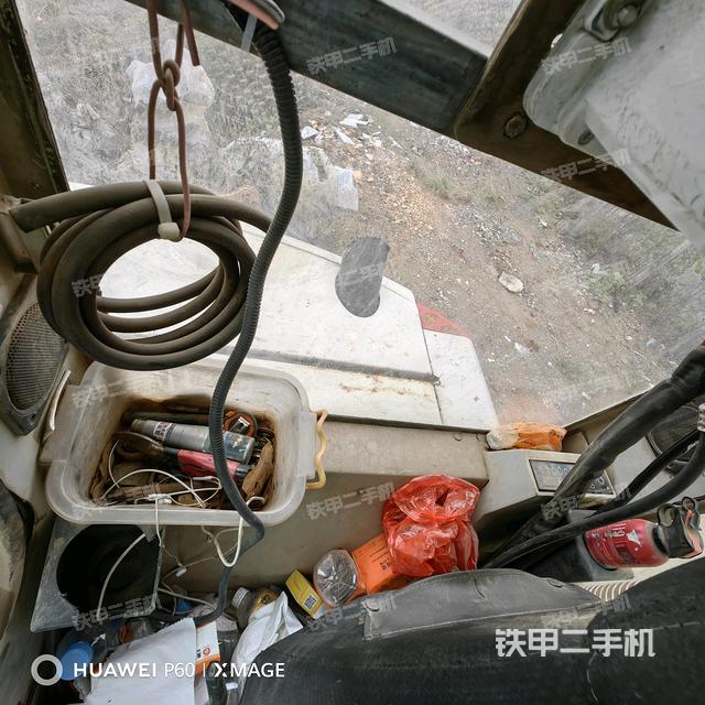 后窗玻璃角标(驾驶室部分) 后窗玻璃角标(驾驶室部分)
