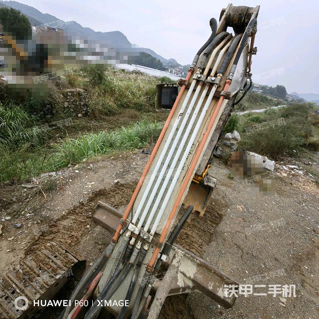 大臂背部俯视(工作和回转装置) 大臂背部俯视(工作和回转装置)