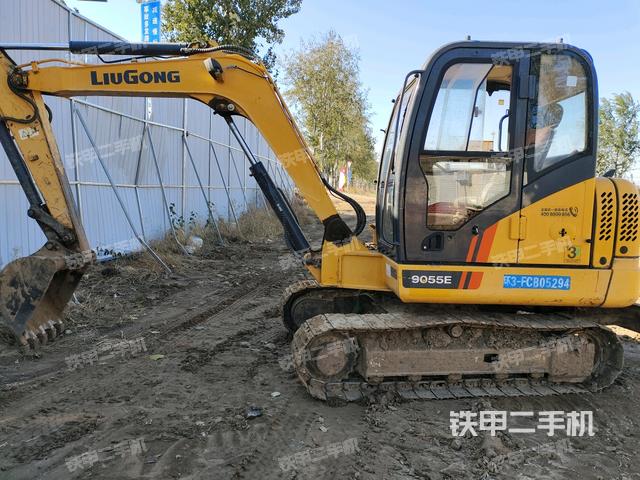 柳工CLG9055E挖掘机