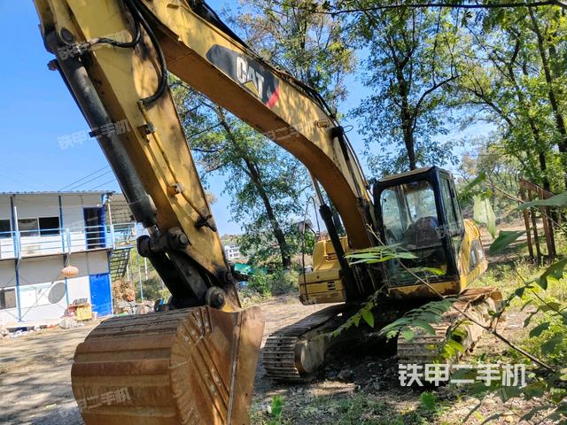 卡特彼勒320D液压挖掘机