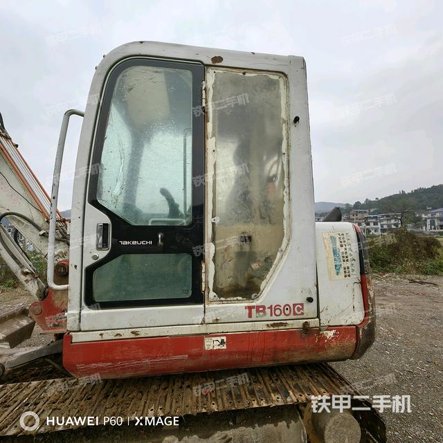 驾驶室正侧(驾驶室部分)  驾驶室正侧(驾驶室部分)