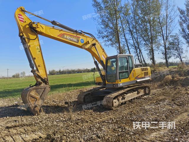 雷沃重工FR220E挖掘机